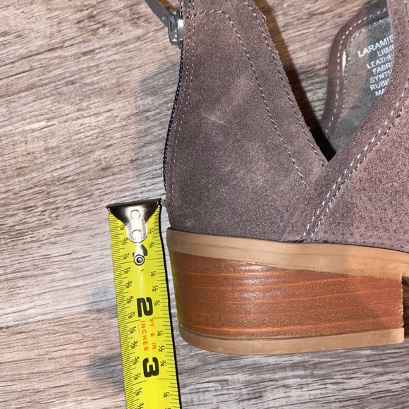 Steve Madden Women’s Lancaster Taupe Suede Ankle Back Zip Booties Size 7.5M (L) - Picture 9 of 11